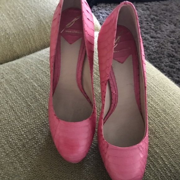 B Brian Atwood heels 7.5 - Picture 3 of 4
